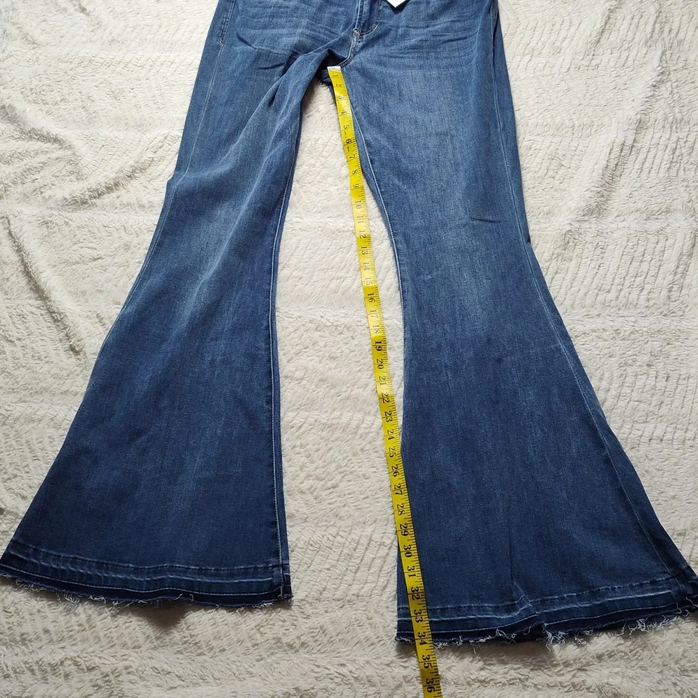 Dear John American Classic Women's Size 28th Medium Wash Denim Blue Jeans - Picture 4 of 12